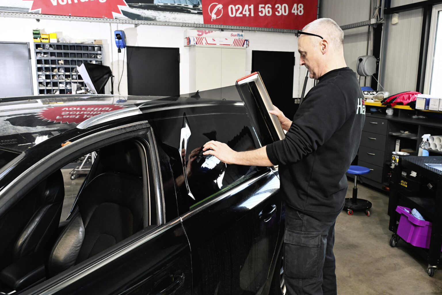 Scheibentönung und Scheibenfolierung bei Autoglas Hammer in Aachen