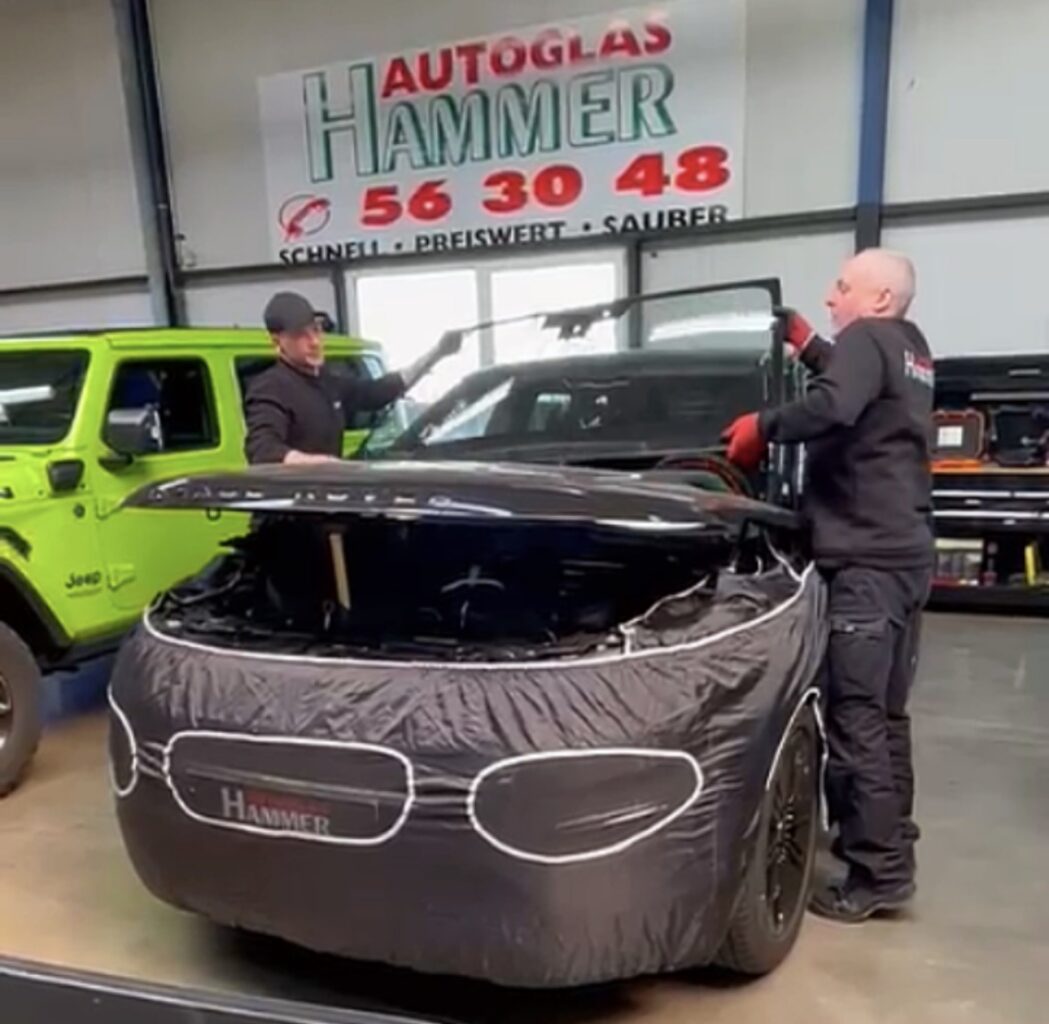 Autoglas Hammer Range Rover Frontscheibenwechsel -Autoglas Hammer Aachen