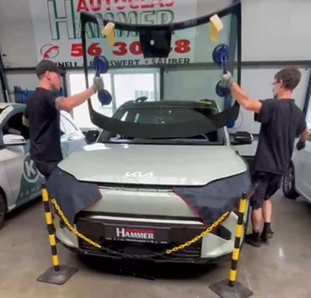 Autoglas Hammer KIA Frontscheibentausch Aachen