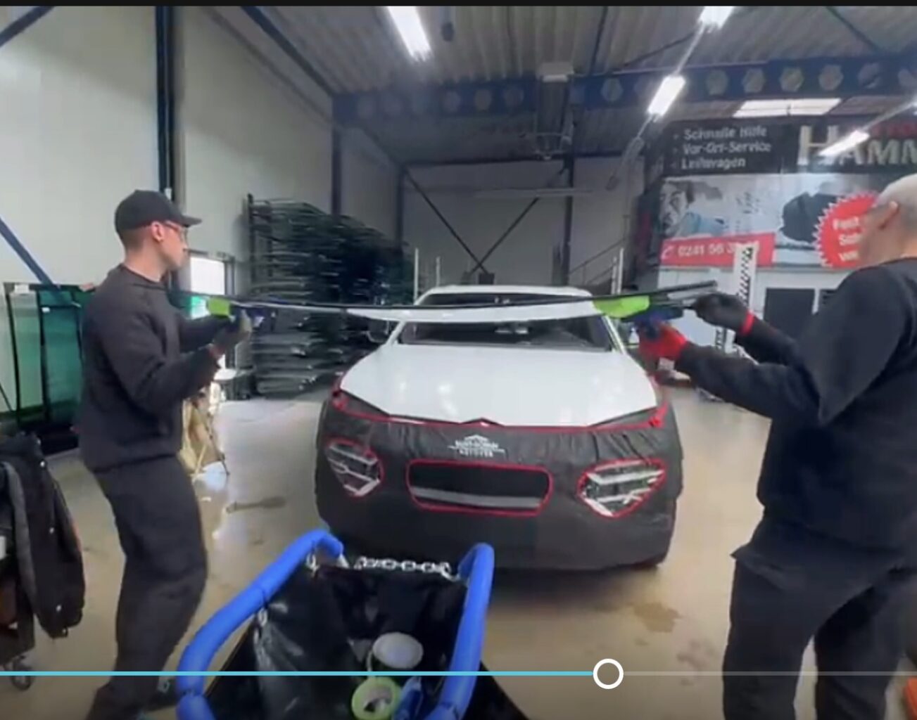 Autoglas Hammer Lamborghini Urus Aachen Frontscheibenwechsel